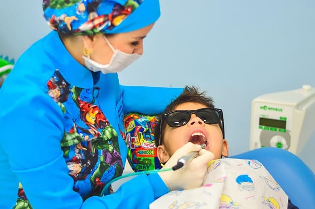 La estética dental infantil marca la diferencia en España